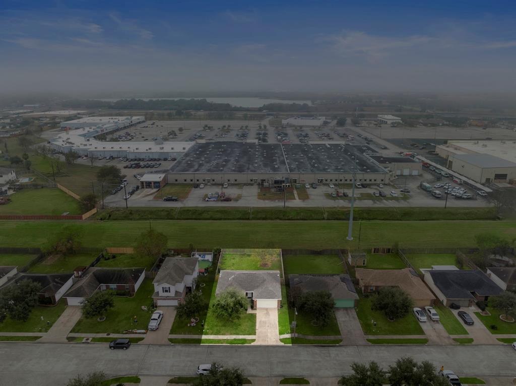 9521 Amberjack Drive, Texas City, Texas image 36
