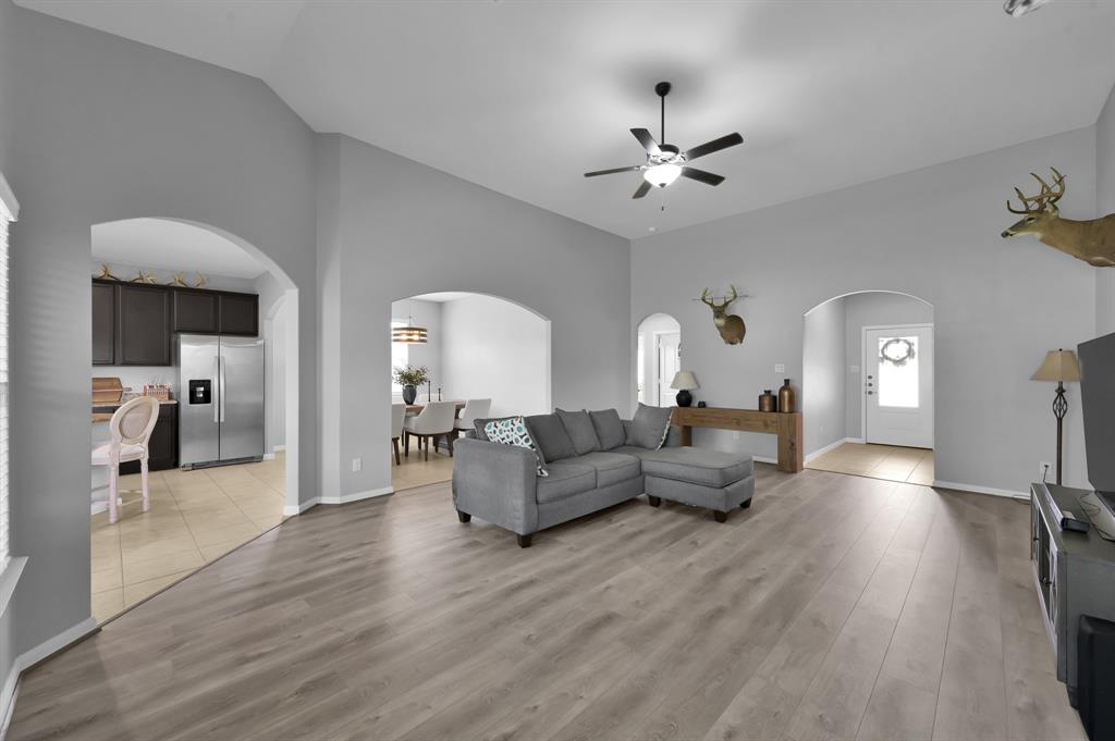 22510 Red Sparrow Drive, Hockley, Texas image 10
