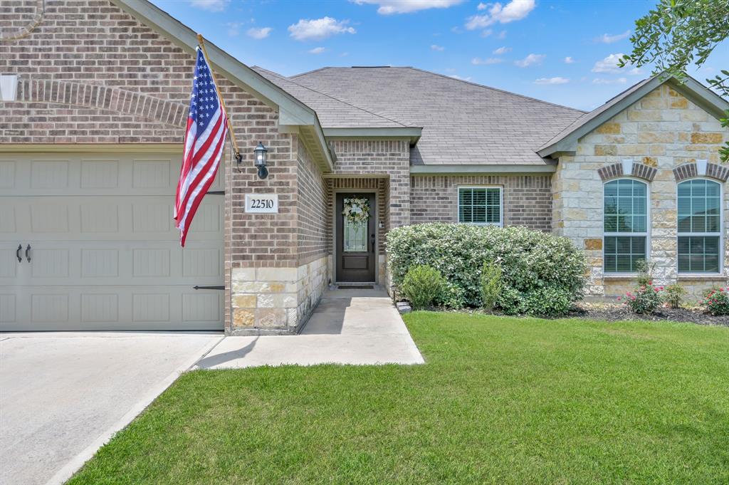 22510 Red Sparrow Drive, Hockley, Texas image 4