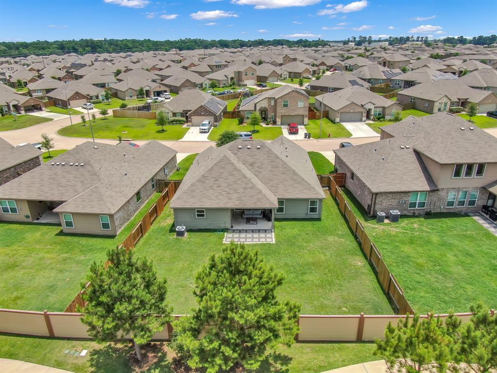 22510 Red Sparrow Drive, Hockley, Texas image 42