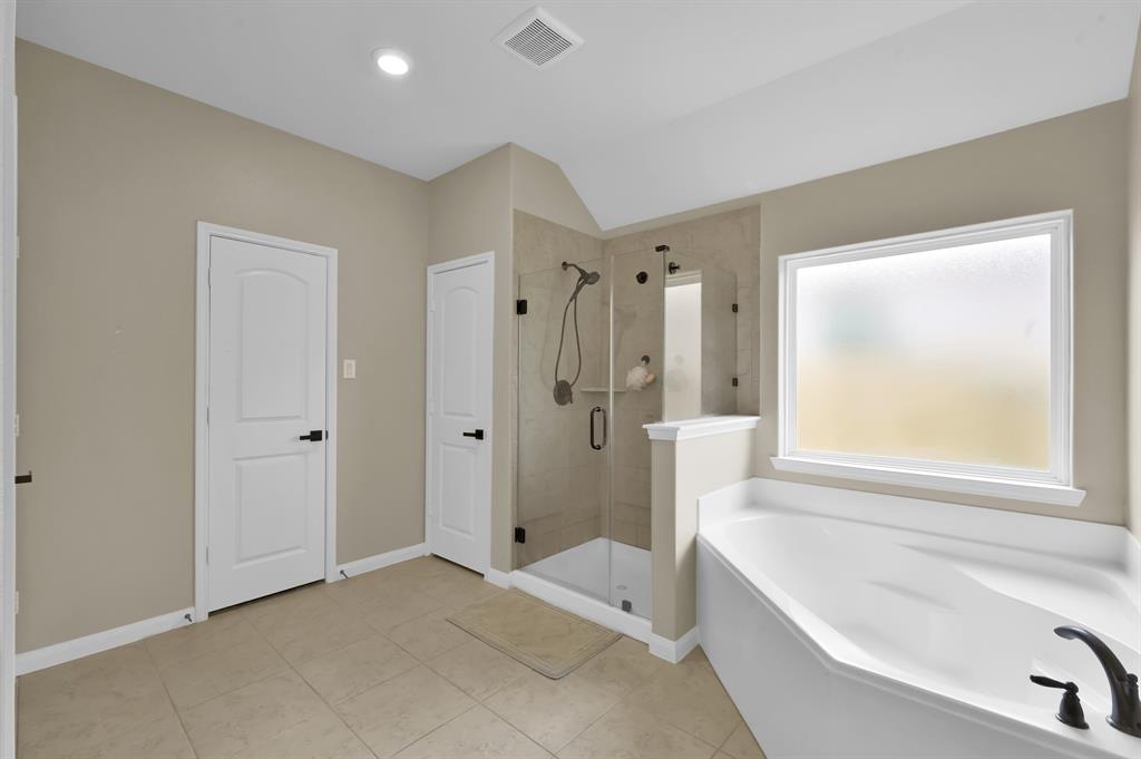 22510 Red Sparrow Drive, Hockley, Texas image 26