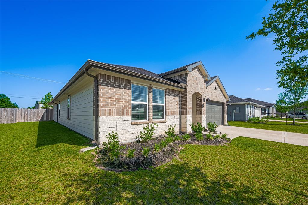 1004 Great Barracuda Lane