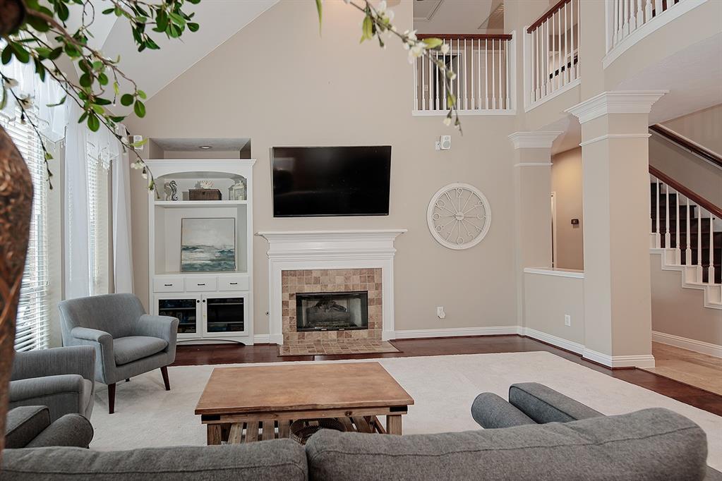 19 Crested Point Place, The Woodlands, Texas image 15
