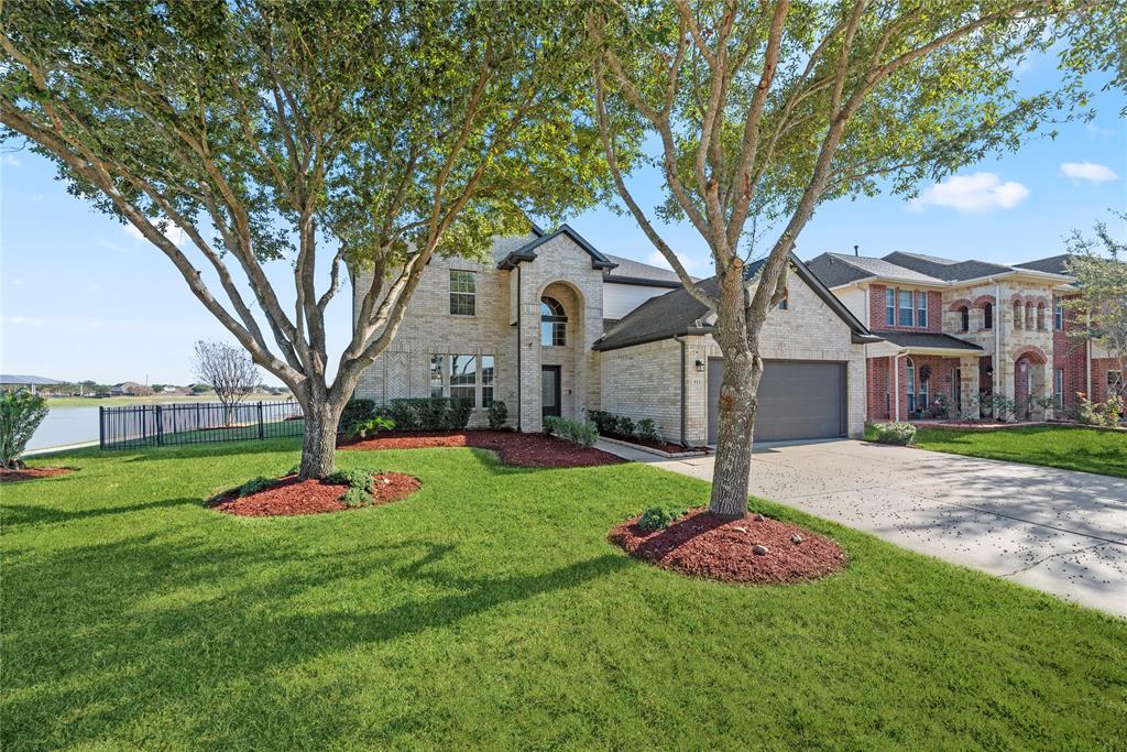 811 Aqua Vista Lane, Rosenberg, Texas image 1