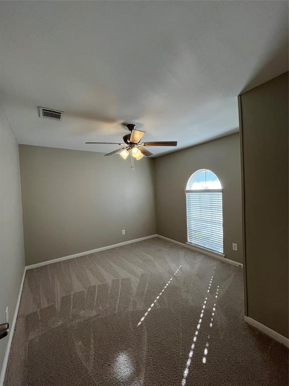 3934 Forest Bluff Drive, Kingwood, Texas image 19