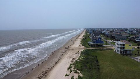 A home in Crystal Beach