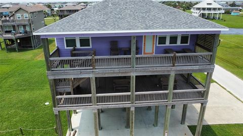 A home in Crystal Beach