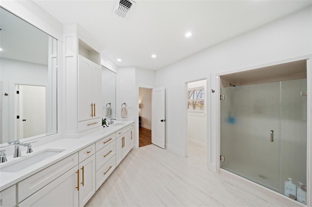 13270 Hawthorne Drive, Willis, Texas image 31