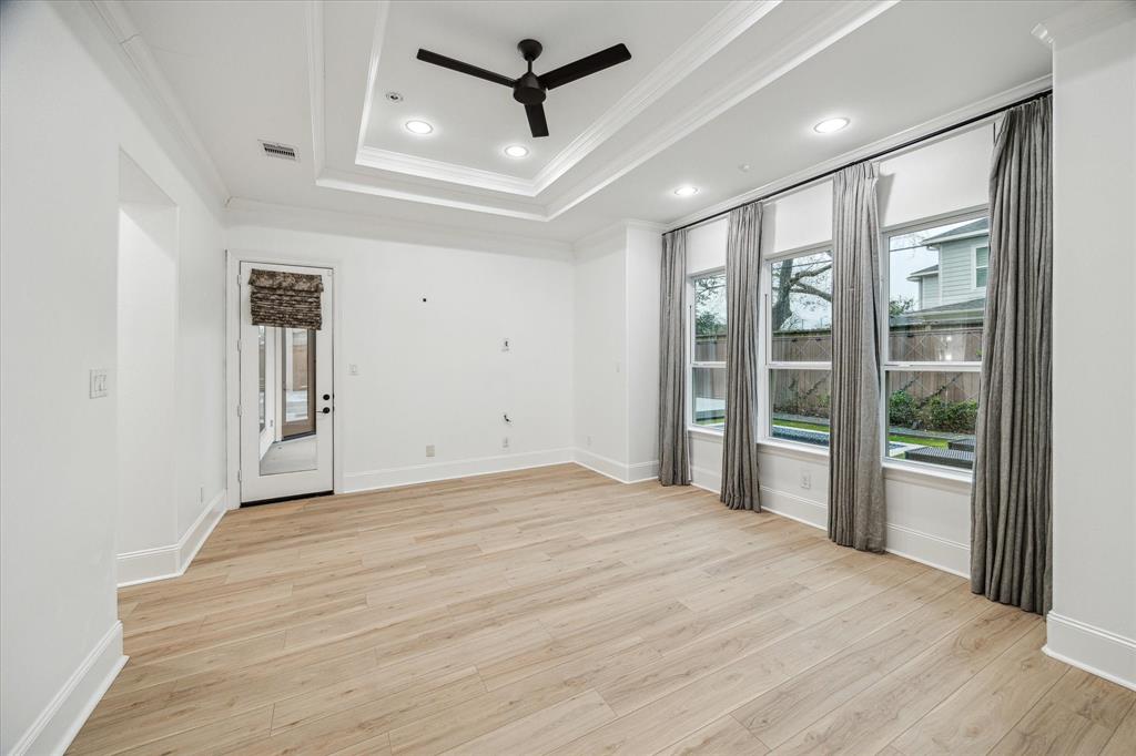 1717 Gardenia Drive, Houston, Texas image 25
