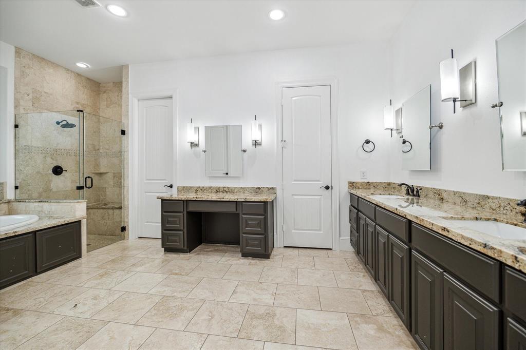 1717 Gardenia Drive, Houston, Texas image 26