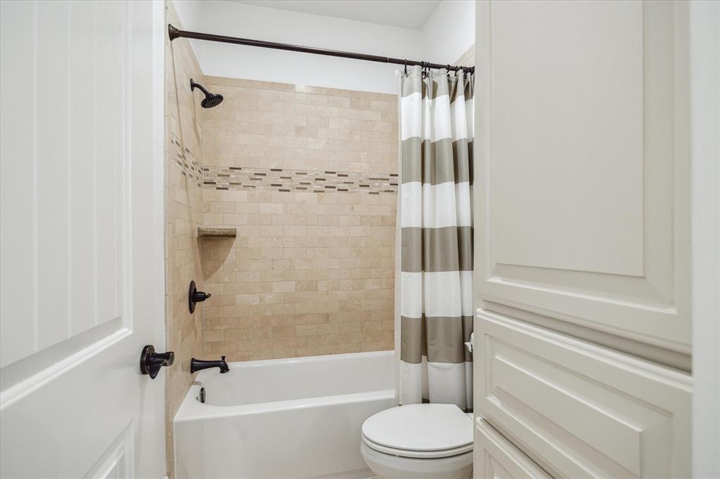 1717 Gardenia Drive, Houston, Texas image 35