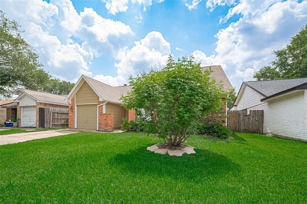 23931 Griffin House Lane