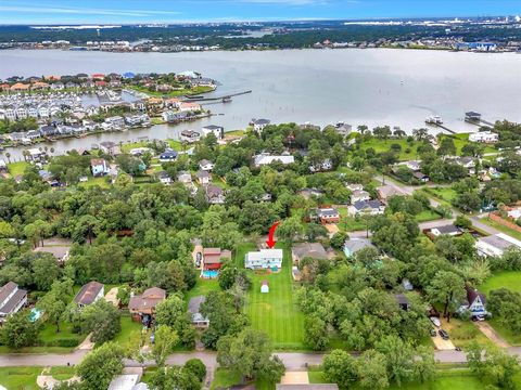 A home in Kemah