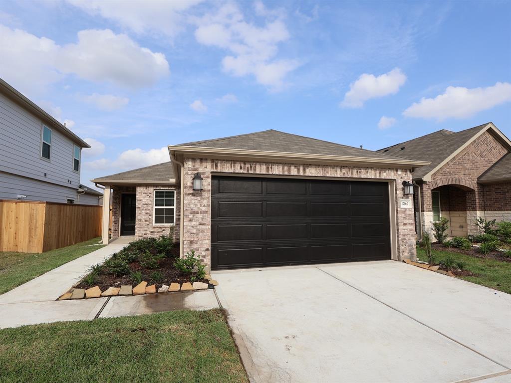 17167 Quaking Aspen Lane, New Caney, Texas image 1