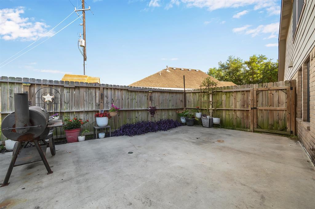 6046 Sandy Creek Drive, Baytown, Texas image 26