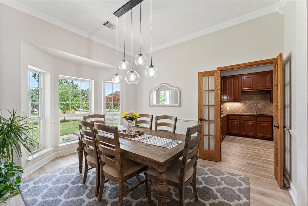 9119 Bush Buck Lane