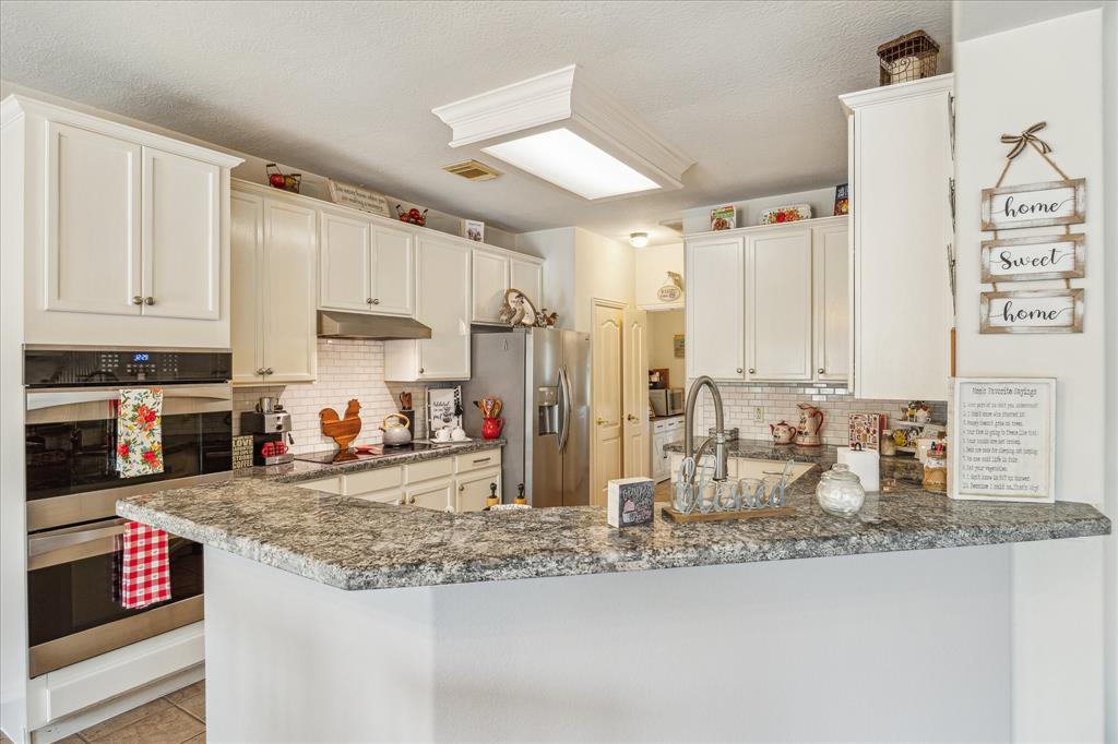 2610 Marble Creek Drive, Pearland, Texas image 10