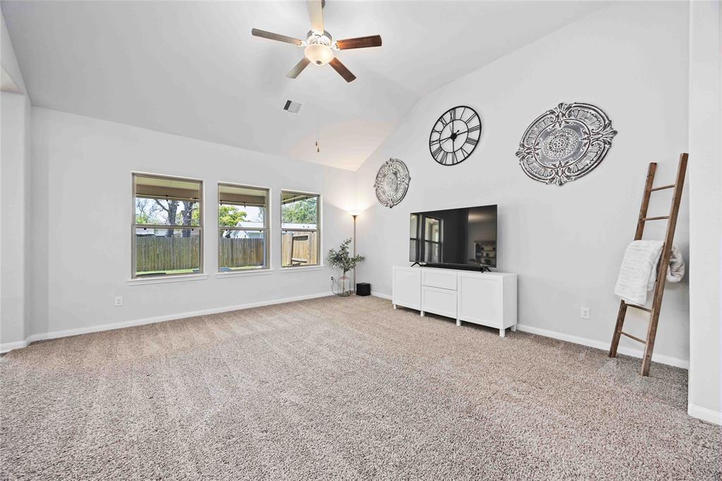 212 Bryan Way, Angleton, Texas image 2