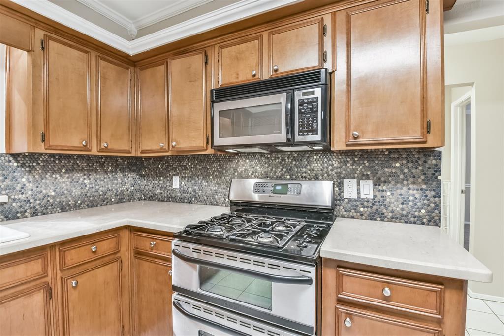 20 Tulip Hill Court, Spring, Texas image 18
