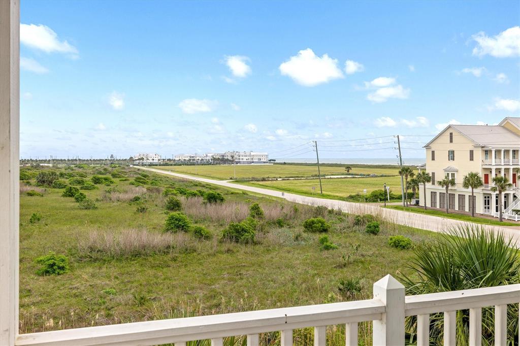614 Beachtown Drive, Galveston, Texas image 28
