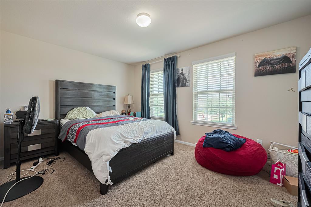 2812 Baywater Creek Lane, Pearland, Texas image 16