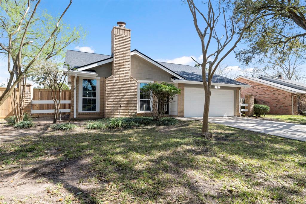 3323 Peachwood Lane, Sugar Land, Texas image 2