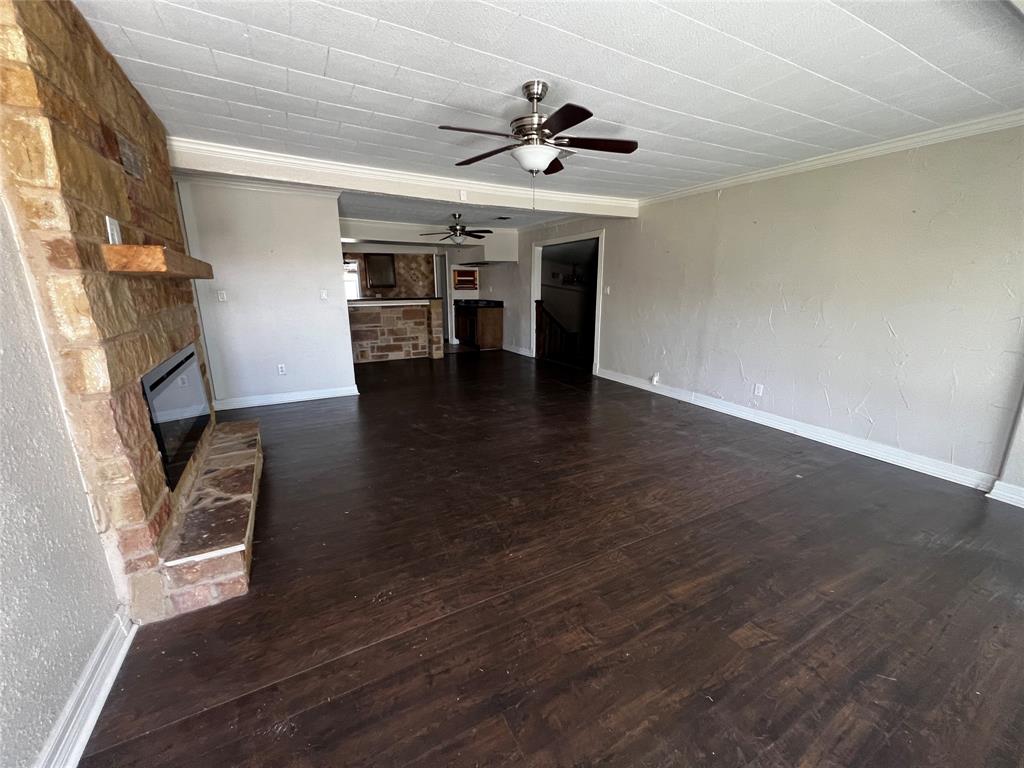 1702 Rampart Street, Columbus, Texas image 5