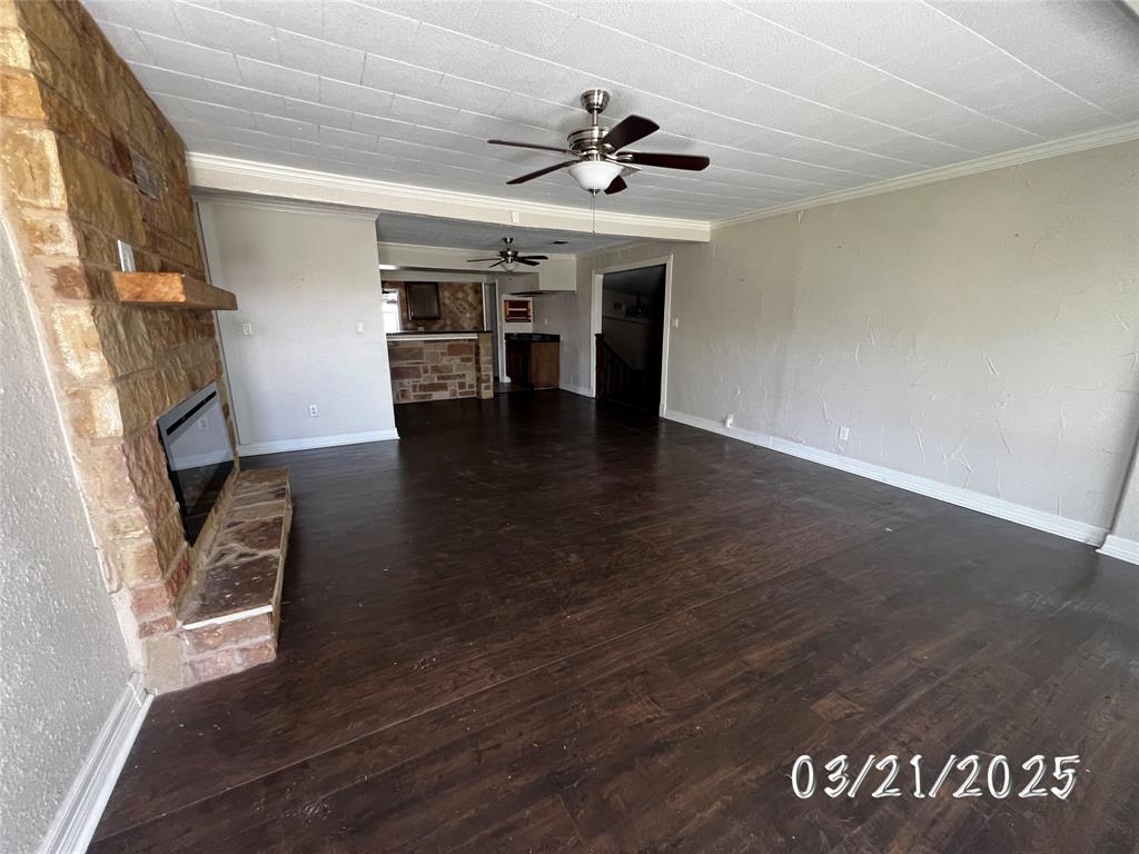 1702 Rampart Street, Columbus, Texas image 4