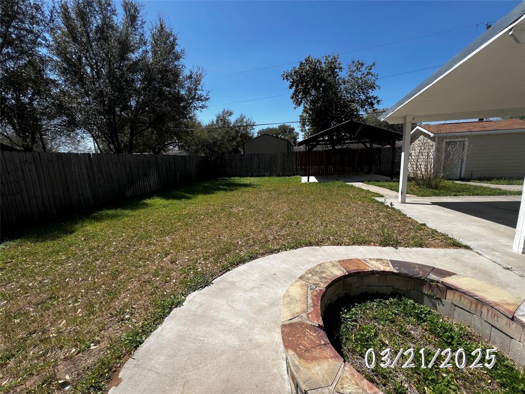 1702 Rampart Street, Columbus, Texas image 27