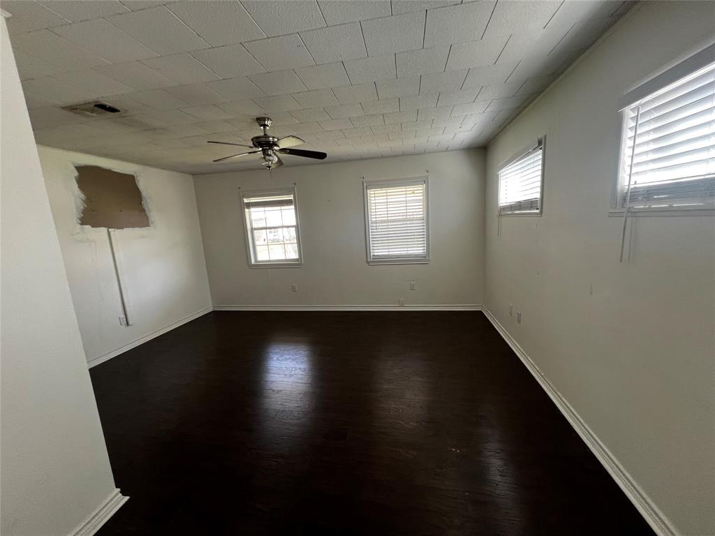 1702 Rampart Street, Columbus, Texas image 15
