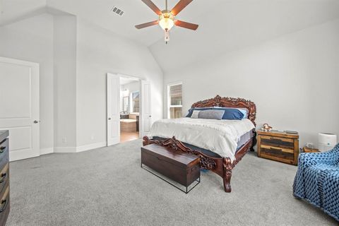 Single Family Residence in League City TX 1612 Noble Way Court 16.jpg