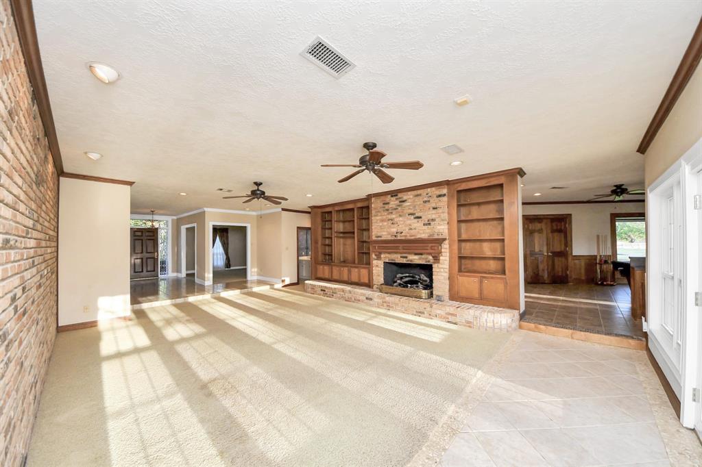 4710 Hunterwood Circle, Richmond, Texas image 11