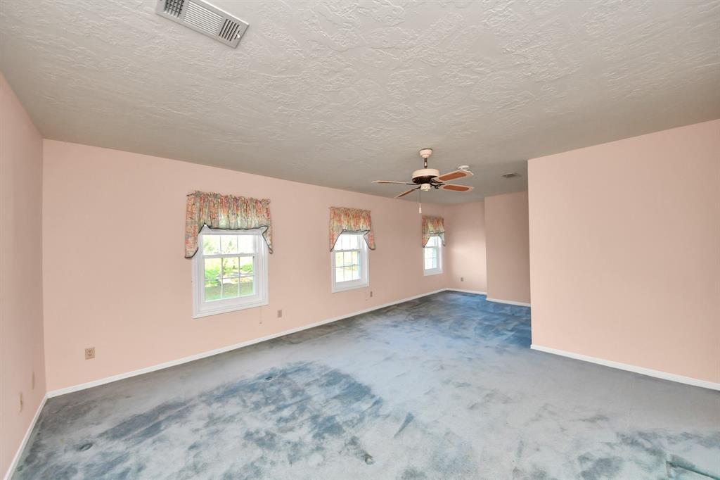 4710 Hunterwood Circle, Richmond, Texas image 30