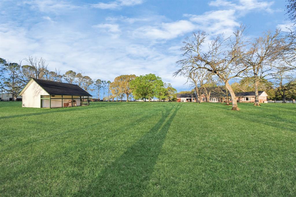4710 Hunterwood Circle, Richmond, Texas image 39