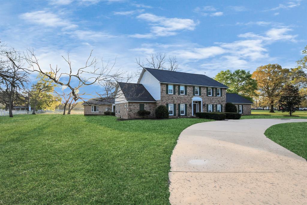 4710 Hunterwood Circle, Richmond, Texas image 3