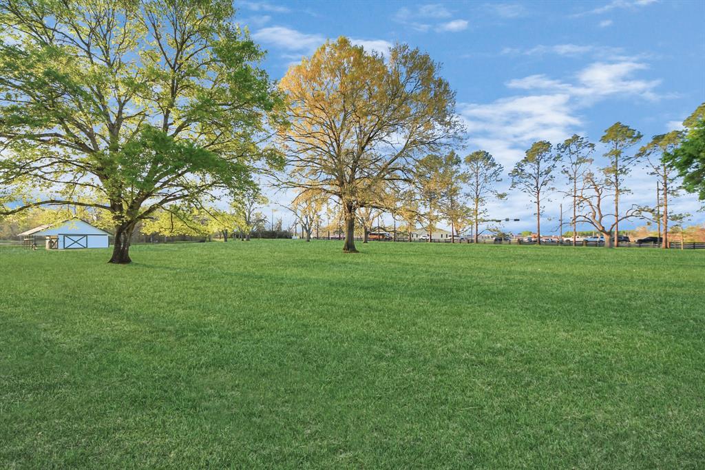 4710 Hunterwood Circle, Richmond, Texas image 38