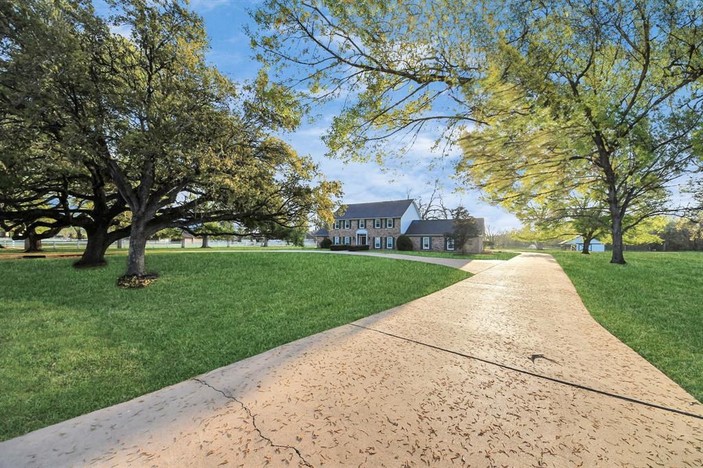 4710 Hunterwood Circle, Richmond, Texas image 35