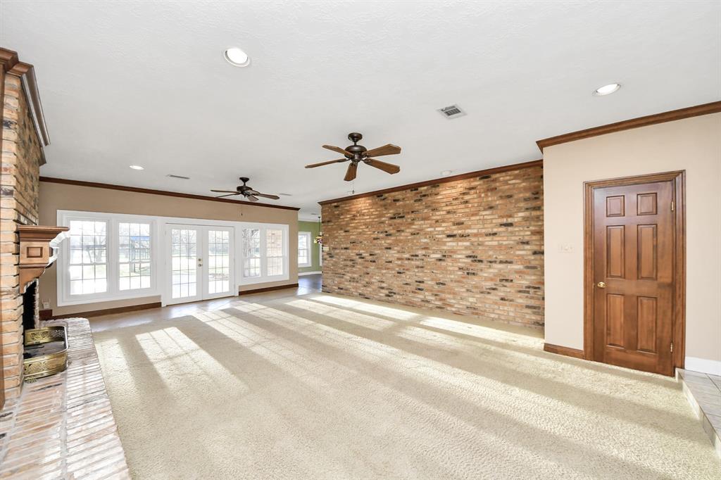 4710 Hunterwood Circle, Richmond, Texas image 10