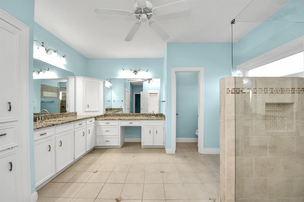 4710 Hunterwood Circle, Richmond, Texas image 26