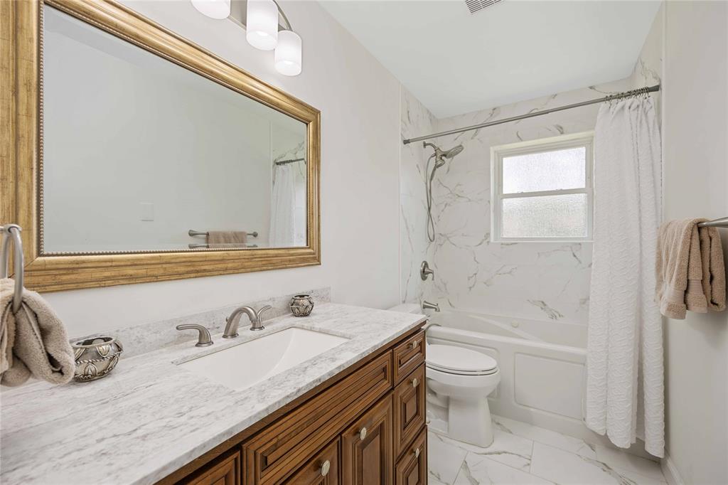 7719 Highmeadow Drive, Houston, Texas image 17