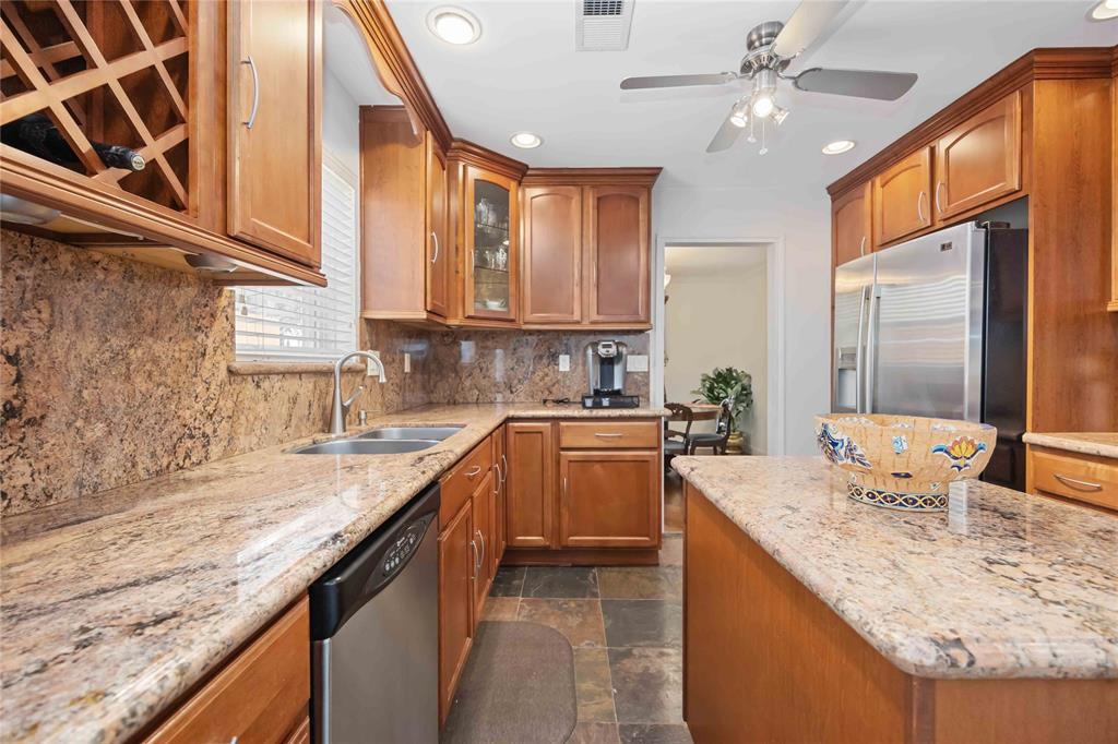 7719 Highmeadow Drive, Houston, Texas image 5