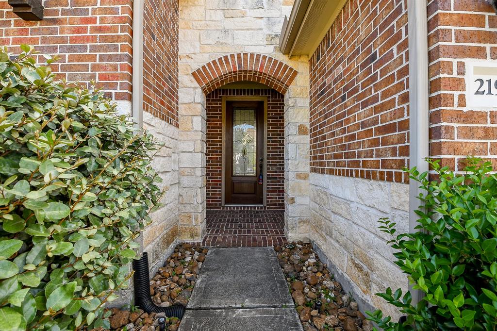 21911 Avalon Queen Drive