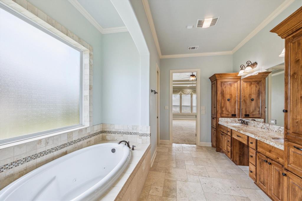 3060 Rolling Valley Lane, Brenham, Texas image 17
