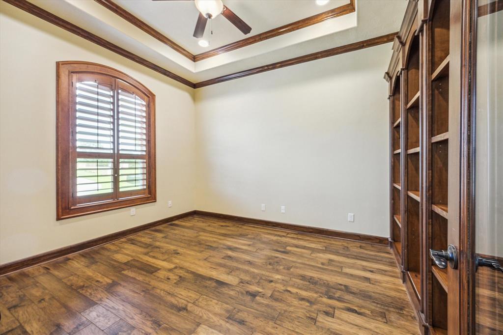 3060 Rolling Valley Lane, Brenham, Texas image 5