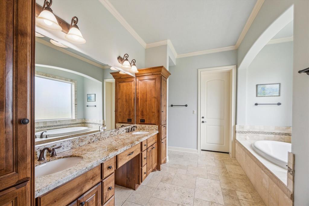 3060 Rolling Valley Lane, Brenham, Texas image 16