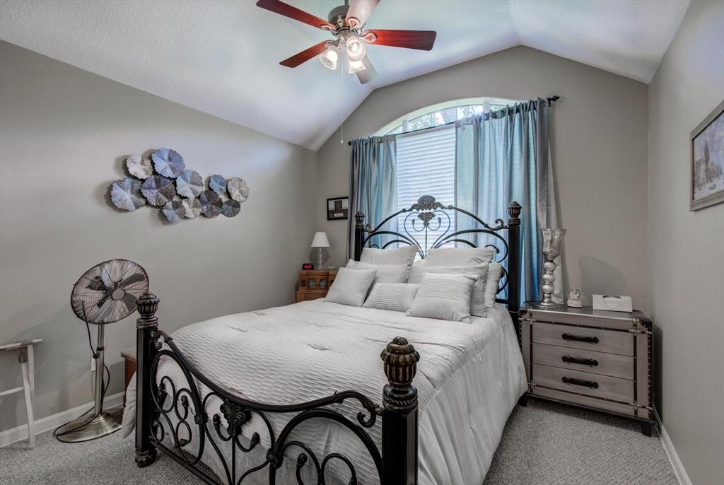 226 Sleepy Hollow Drive, Lake Jackson, Texas image 19