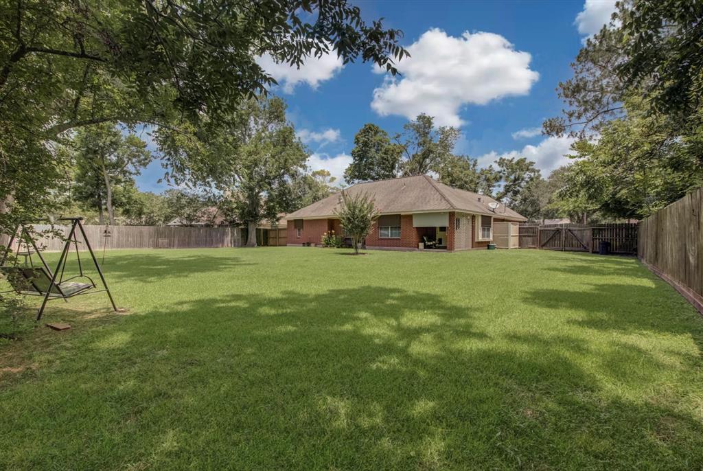 226 Sleepy Hollow Drive, Lake Jackson, Texas image 30