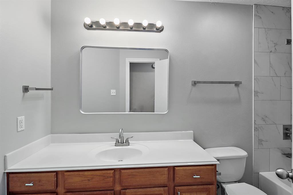 1877 Redwood Lane, Dayton, Texas image 15