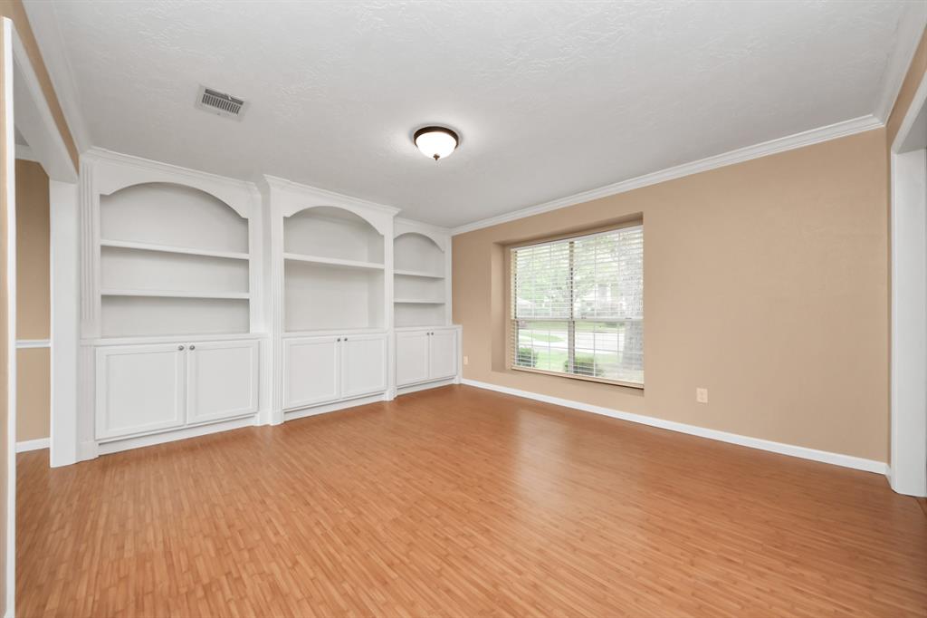 2126 Galleon Drive, League City, Texas image 5