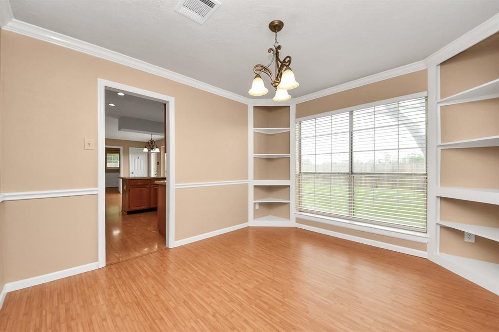 2126 Galleon Drive, League City, Texas image 6